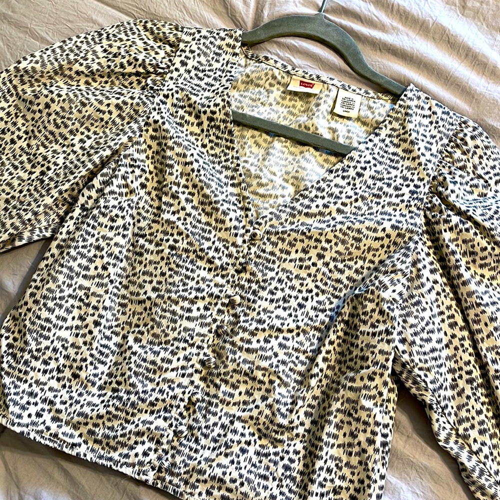 Levi’s Leopard blouse